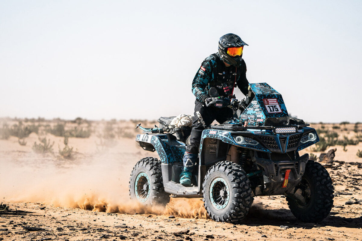 cfmoto cforce 1000 dakar rally