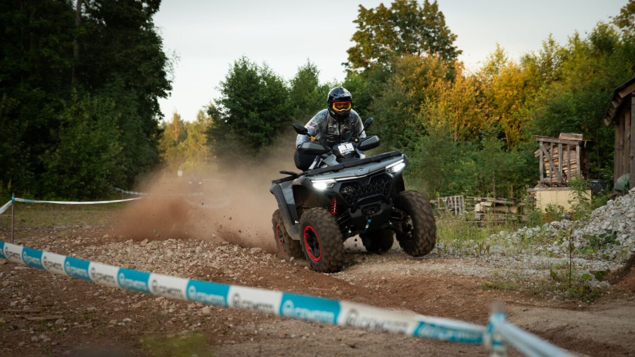 svjestki rekord CFORCE X8